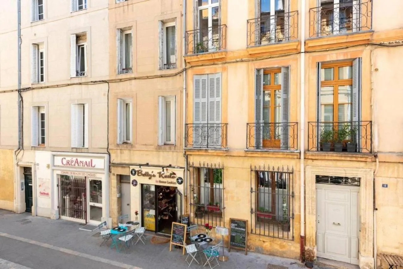 Studio Standing Plein Centre Aix Aix-en-Provence France